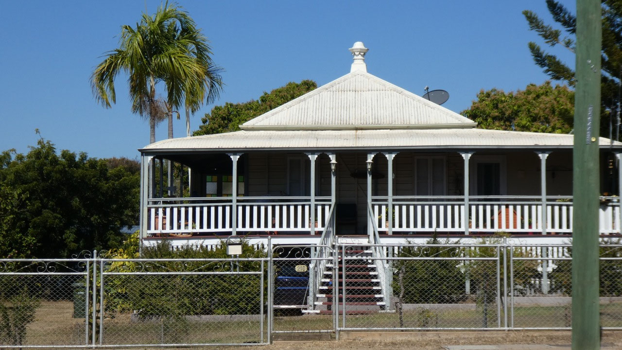Macrossan Park Rest Stop near Charters Towers FNQ